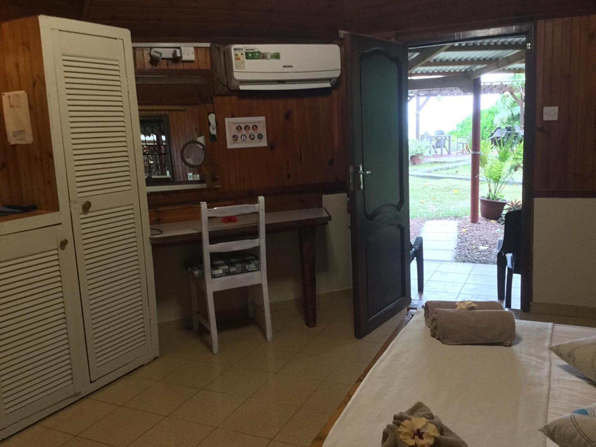 Amitie Chalets Praslin Grand Anse  Eksteriør billede